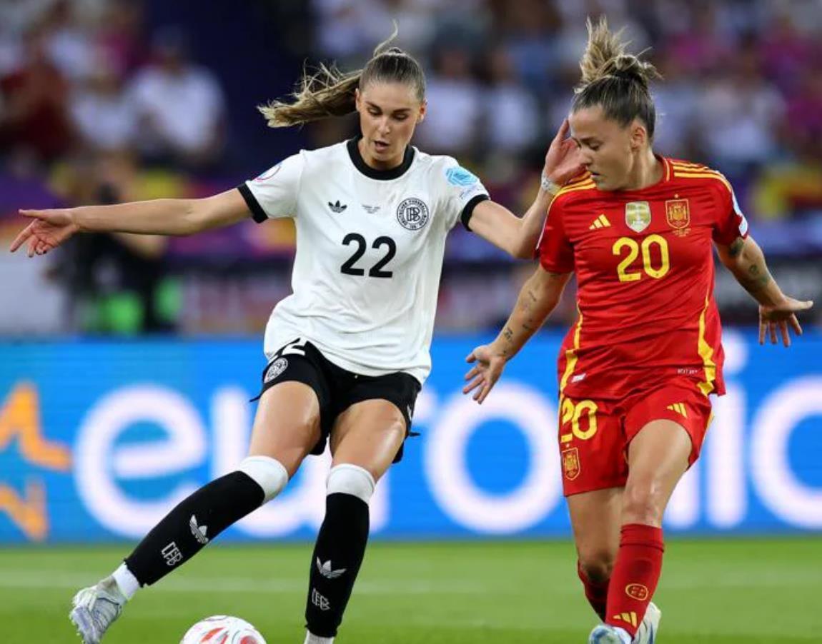 女足国家队备战欧洲友谊赛,发挥出色 女足国家队备战欧洲友谊赛,发挥出色